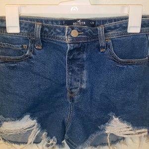 Hollister Curvy High-Rise Mom Short size 7/28